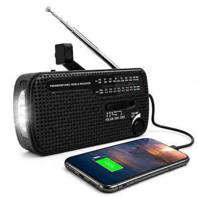 Dinamo radio ar saules enerģiju